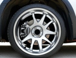 Mengapa Velg Aftermarket Bisa Merusak Sistem Suspensi